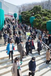  주일(부활절) 교회 둘러보기