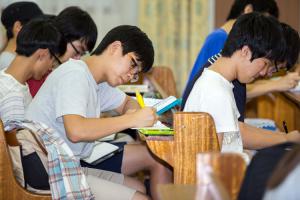  금요찬양집회 'The Call'