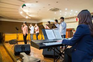  토요예배 청년2부(그루터기선교회) '78, 79, 80또래 파송감사예배'