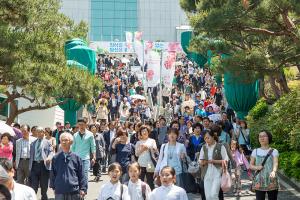  주일 교회 둘러보기