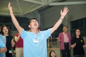  하계대성회 셋째날 저녁(저녁예배, 찬양기도회, 둘러보기) 