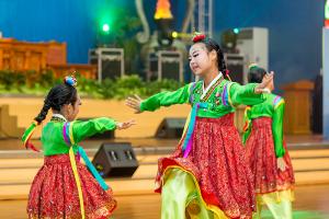  하계대성회 넷째날 저녁(저녁예배, 평강 가족 구속사노래 대회, 둘러보기)
