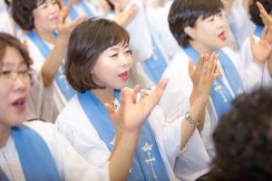  주일 3부 권사임직예배