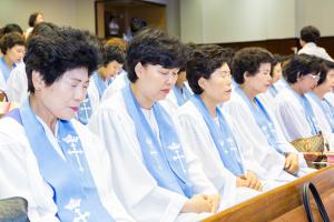  주일 3부 권사임직예배