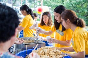  주일 오시카구속사세미나선교기금마련 먹거리 바자회