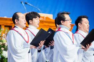  승리의 날 및 출판감사예배