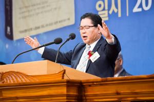  승리의 날 및 출판감사예배