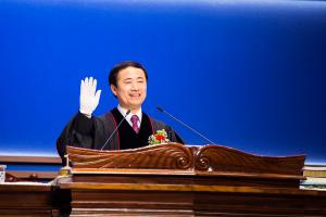  주일 3부 '장로장립, 안수집사임직예배'