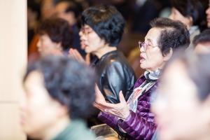  고난주간 특별집회 '2권 만화 출판 감사예배'