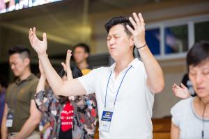  하계대성회 첫째날(찬양기도회)