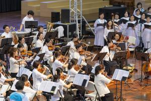  하계대성회 셋째날 평강의 날 감사예배 8권 영어판 출판 감사