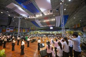  하계대성회 셋째날 찬양기도회