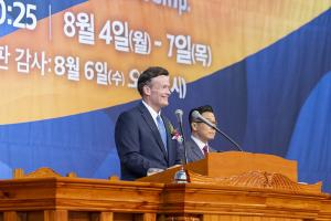  하계대성회 셋째날 평강의 날 감사예배 8권 영어판 출판 감사