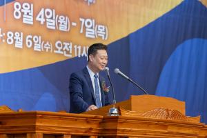  하계대성회 셋째날 평강의 날 감사예배 8권 영어판 출판 감사