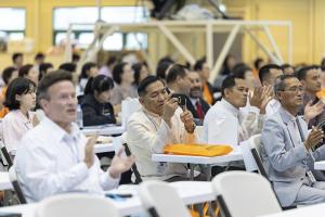  하계대성회 셋째날 해외 아카데미 수료식