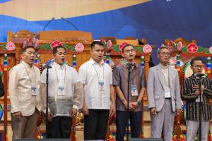  하계대성회 셋째날 해외 아카데미 수료식