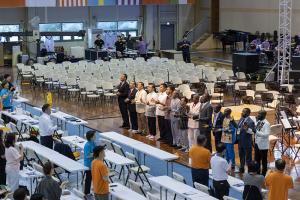  하계대성회 셋째날 해외 아카데미 수료식