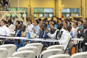  하계대성회 셋째날 해외 아카데미 수료식