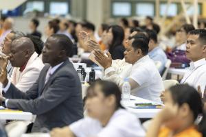  하계대성회 셋째날 해외 아카데미 수료식