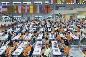  하계대성회 셋째날 해외 아카데미 수료식